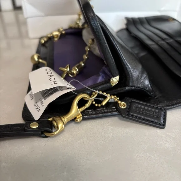 NWT 𝑅𝑎𝑟𝑒 Y2K 𝑉𝑖𝑛𝑡𝑎𝑔𝑒 Coach Limited Edition Amanda Framed Satin Clutch Bag 42033 - Picture 8 of 17